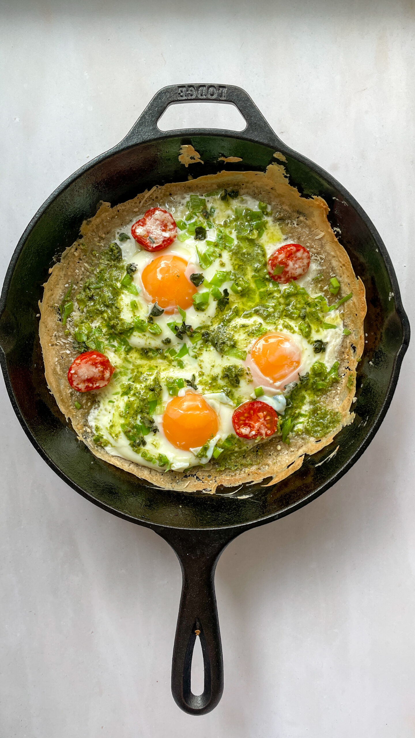 sourdough discard breakfast pizza